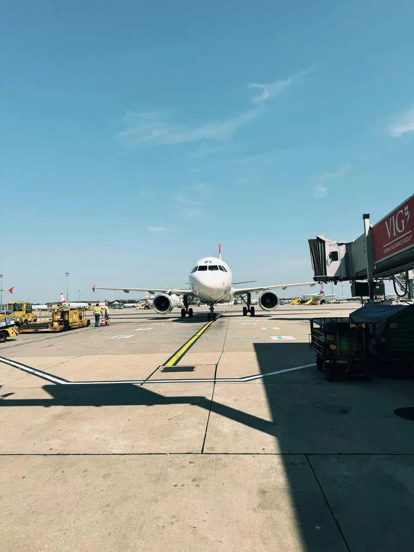 Full-service flights from Australia to the United States